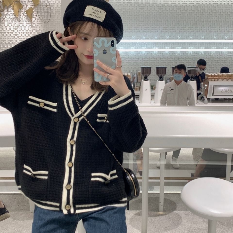 Áo len cardigan đan nổi viền sọc khuy kim loại tiểu thư