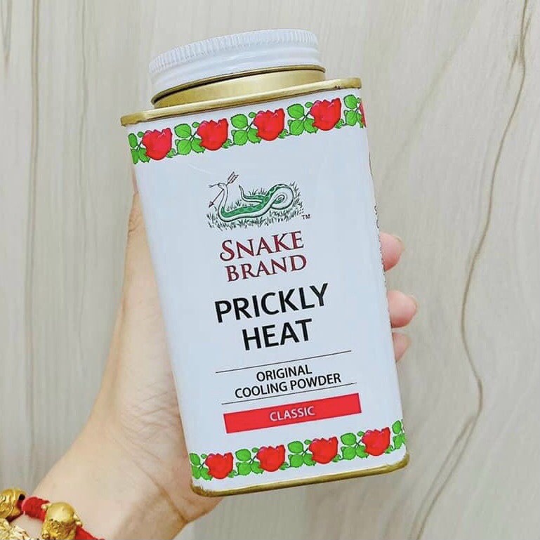 Phấn lạnh kiềm dầu Snake Brand Prickly Heat Thái Lan 140G