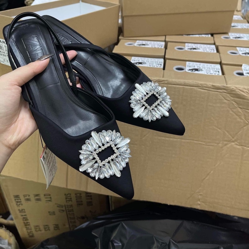 Giày bệt mũi nhọn ZR đính đá xuất Ful Box MS-6032