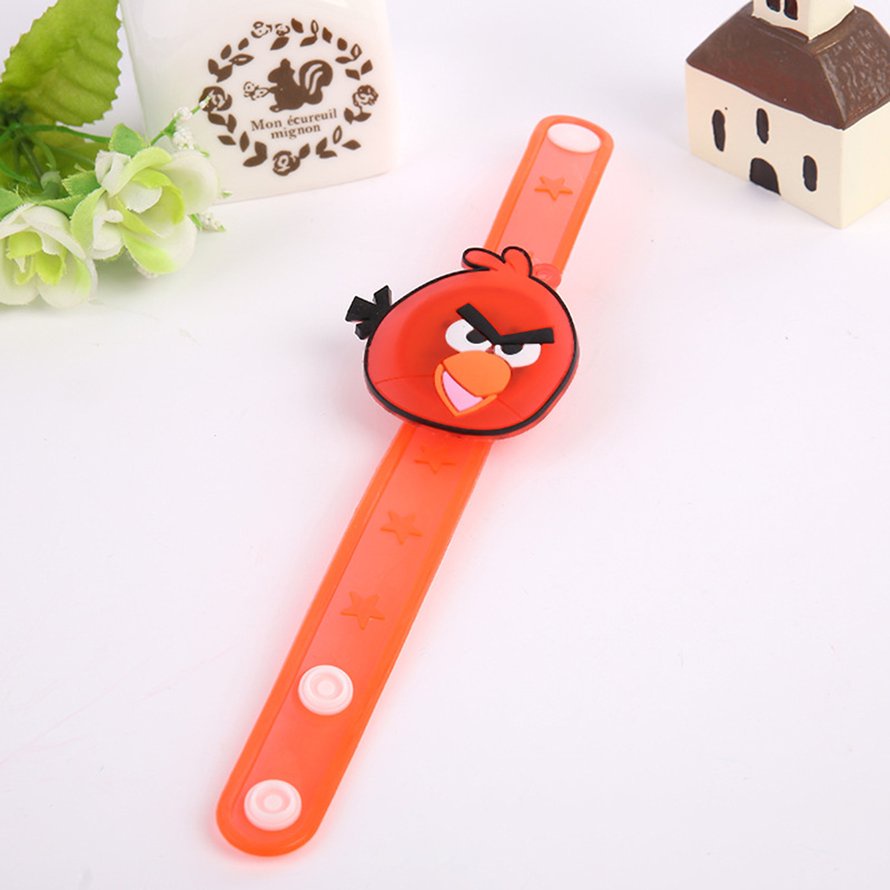 Đồng hồ đeo tay phát sáng cho bé