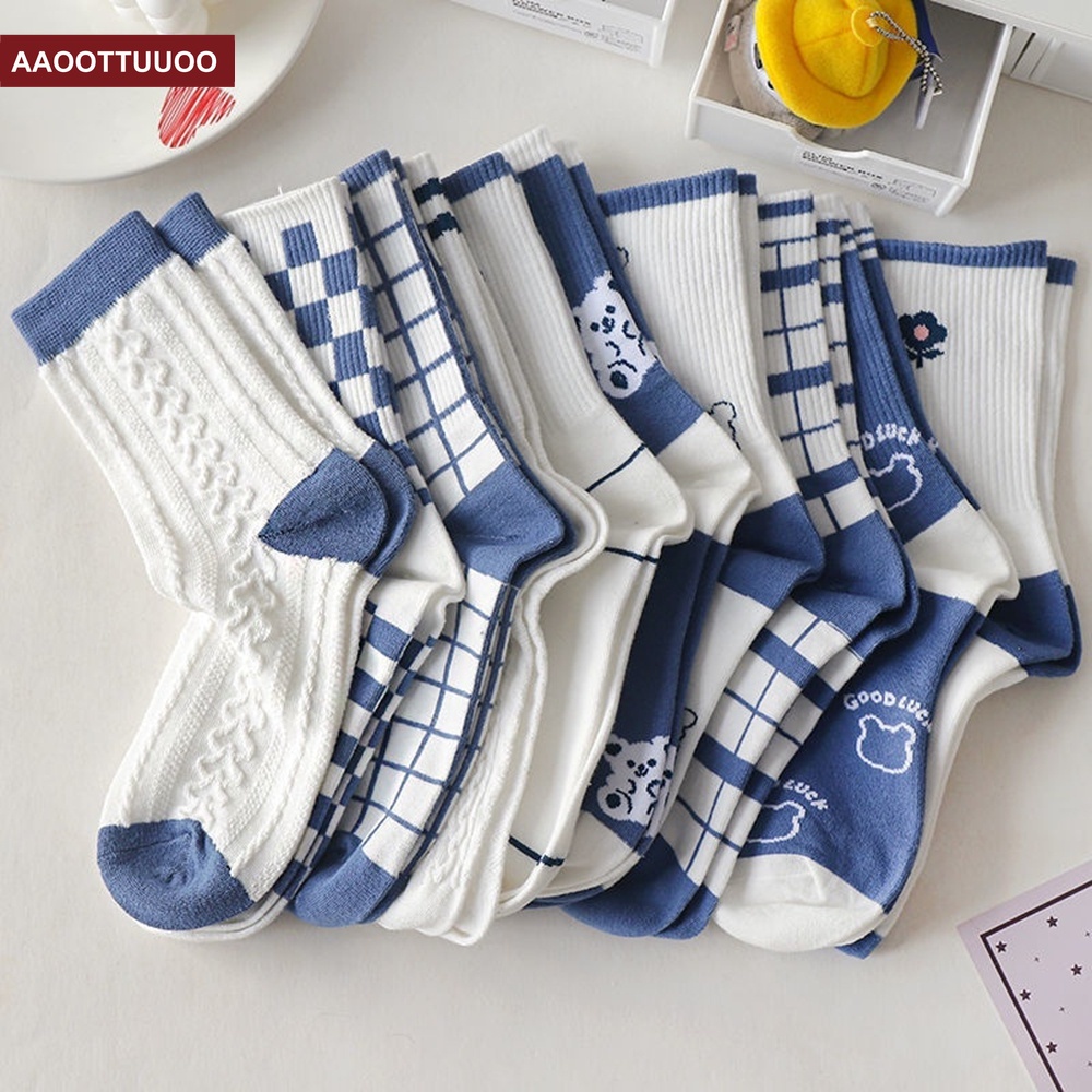 Set đôi vớ cổ trung in hình gấu hoạt hình dễ thương cho bé