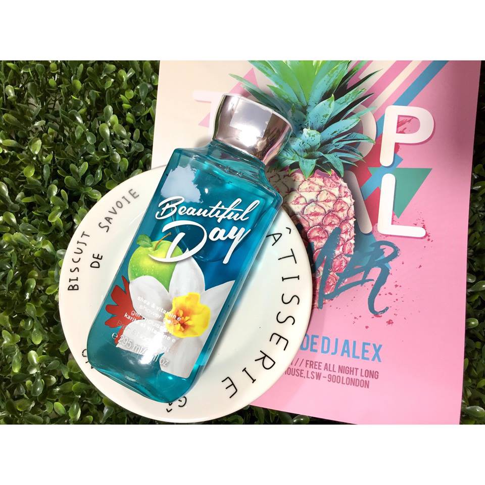 Sữa tắm Bath and Body Works Shea và Vitamin E mùi hương Beautiful Day