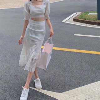 SET ÁO CROP PHỐI REN + CV ĐUÔI CÁ