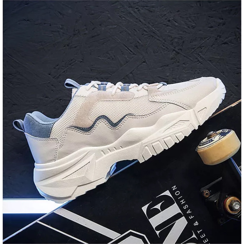 Giày thể thao nam 2022 MỚI Lưới thoáng khí nhỏ Giày trắng nam Học sinh Xu hướng dày Giày đế xuồng cũ PV-908