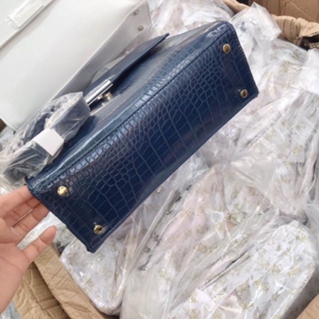 TÚI GUESS CÔNG SỞ