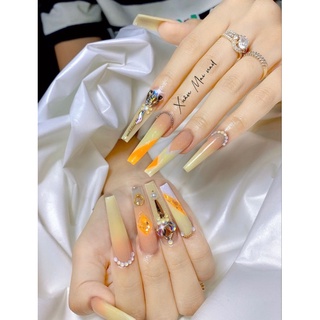 đá khối chân bằng pha lê