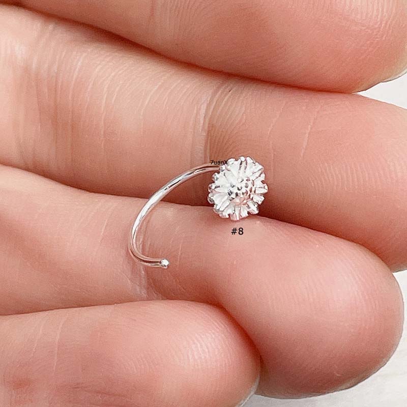 1 Bông Tai Hình Ngôi Sao/ Trái Tim/ Bông Hoa Chất Liệu Bạc S925 Không Gây Dị Ứng