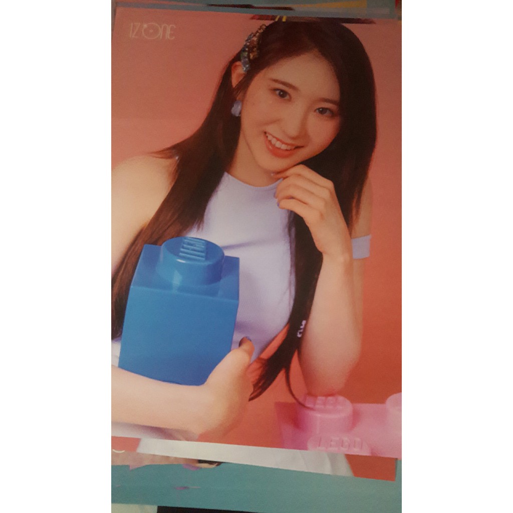 #MéoStore Poster Kpop IZONE chính hãng có ống tube nhựa bảo vệ hàng có sẵn | BigBuy360 - bigbuy360.vn