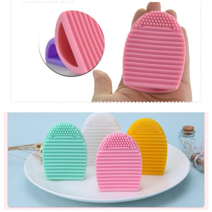 Miếng Rửa Cọ Trang Điểm Silicone Brushegg RCTD02