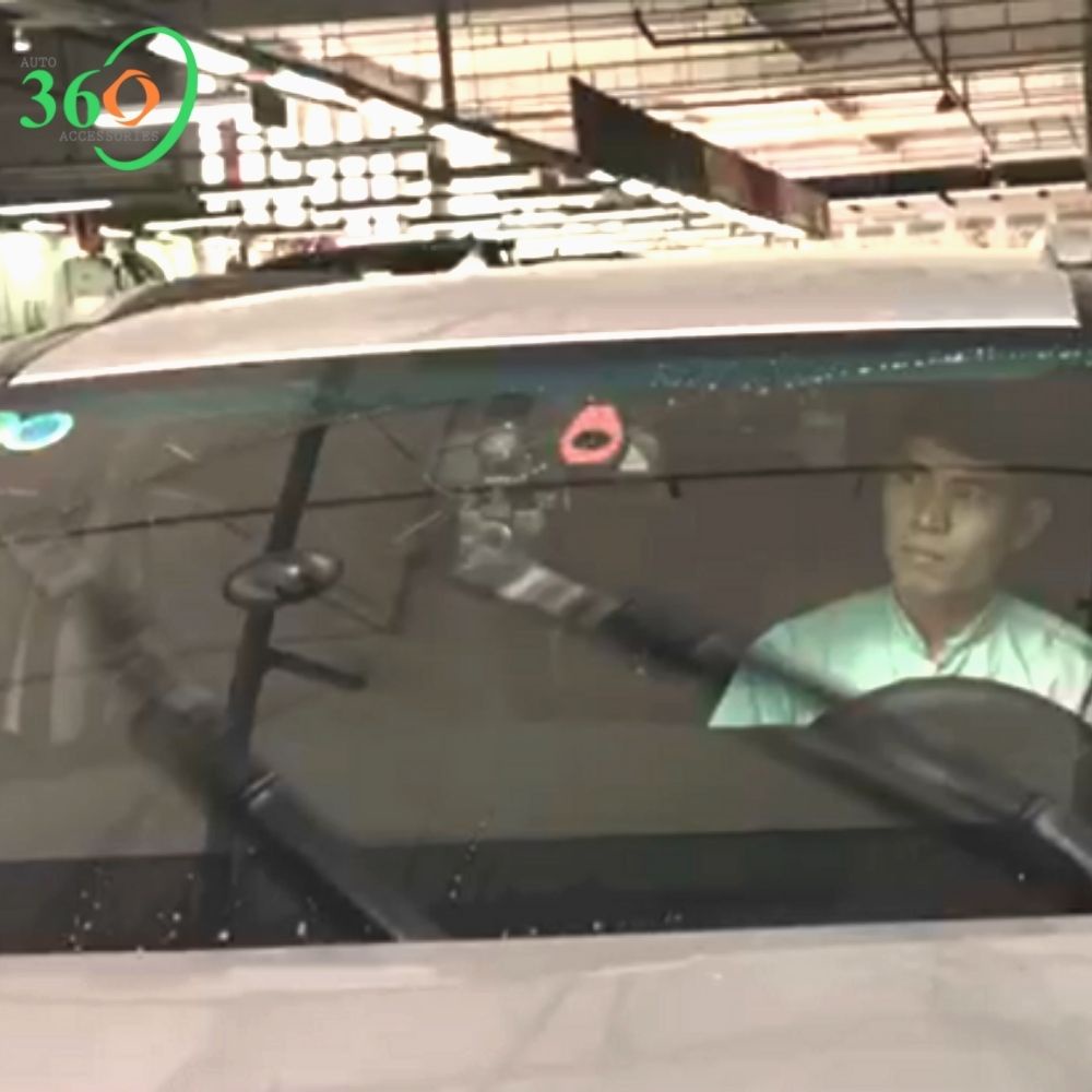 Cảm biến đèn pha tự động và gạt mưa tự động Blaupunkt IDA  lái xe nhàn như xe sang