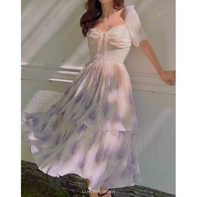 Đầm hoa diên vĩ