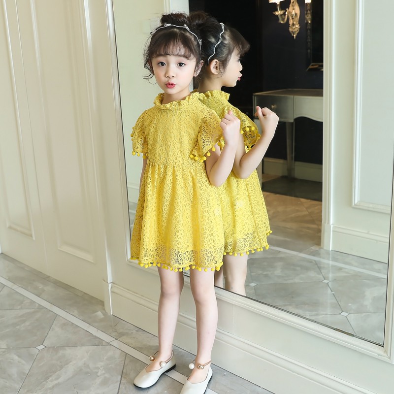 Đầm xòe màu trơn phối ren điệu đà cho bé gái