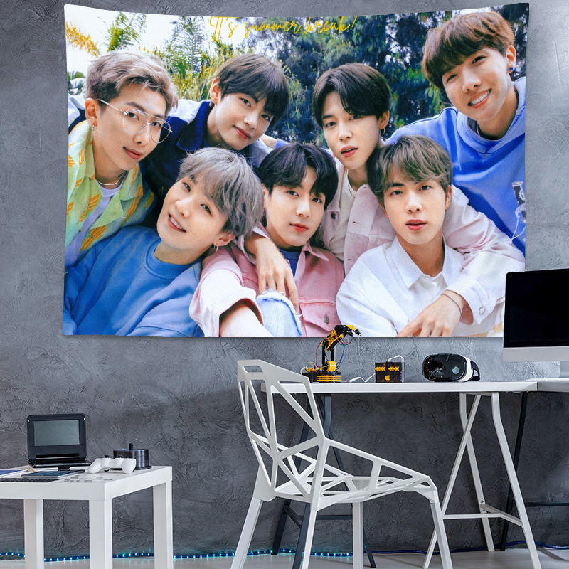 Thảm Treo Tường Trang Trí Hình Nhóm Nhạc Thần Tượng BTS