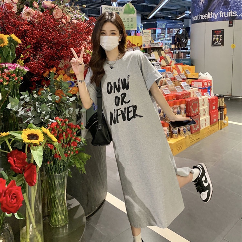 Đầm xẻ tà dáng rộng IELGY in chữ phong cách cổ điển thời trang cho nữ