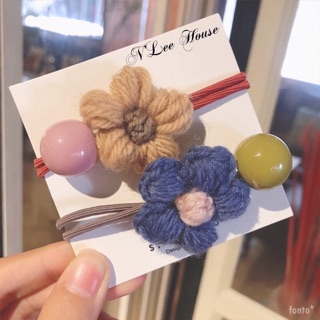 Cột tóc hoa bằng len