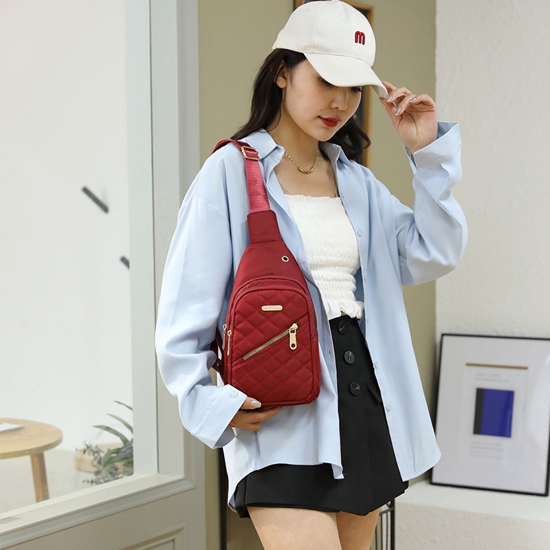 Túi Đeo Chéo Ngực Nhiều Lớp Thêu Đường Chỉ Phong Cách Hàn Quốc Mới