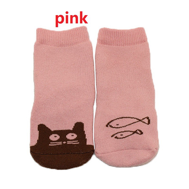 Đôi tất cotton với nhiều họa tiết dễ thương cho bé