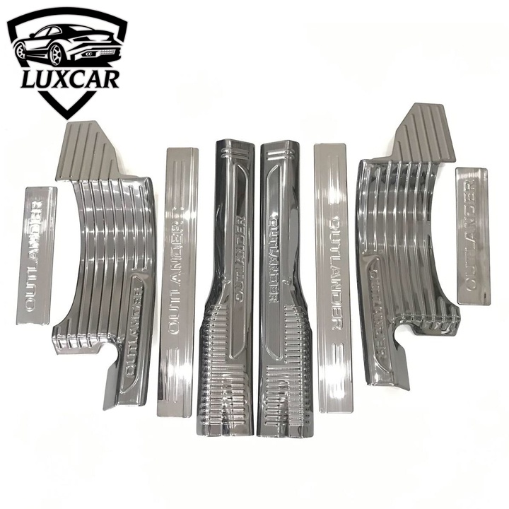Ốp bậc cửa xe MITSUBISHI OUTLANDER | Chất liệu INOX-TITAN cao cấp LUXCAR