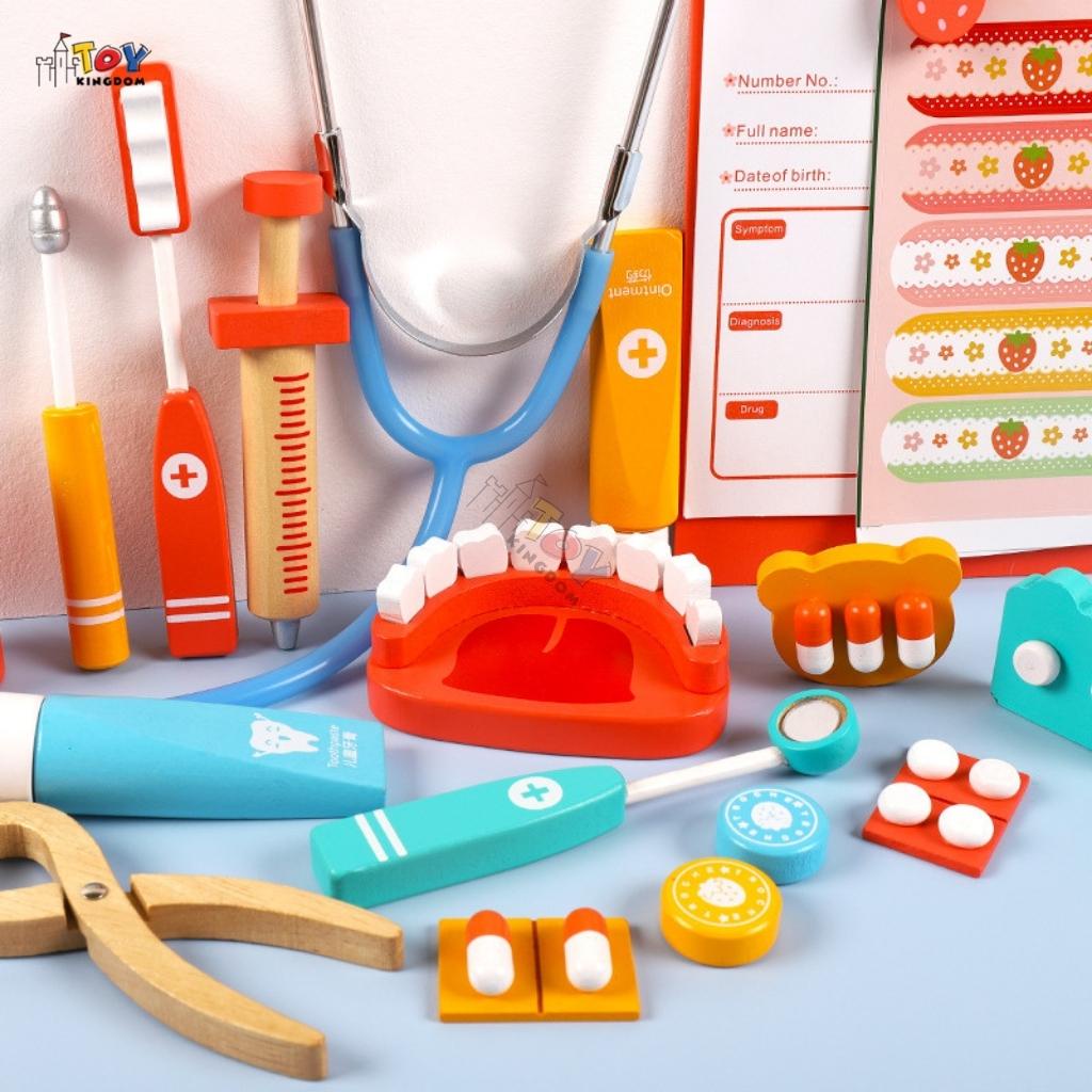 Đồ Chơi Bác Sĩ Bằng Gỗ Toykingdom Bao Gồm Hộp Đựng, Tai Nghe, Ống Tiêm,…Cho Bé Từ 2-