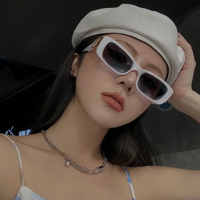 Mắt kính gọng hình hộp nhỏ thiết kế rỗng thời trang 2021 cho nữ