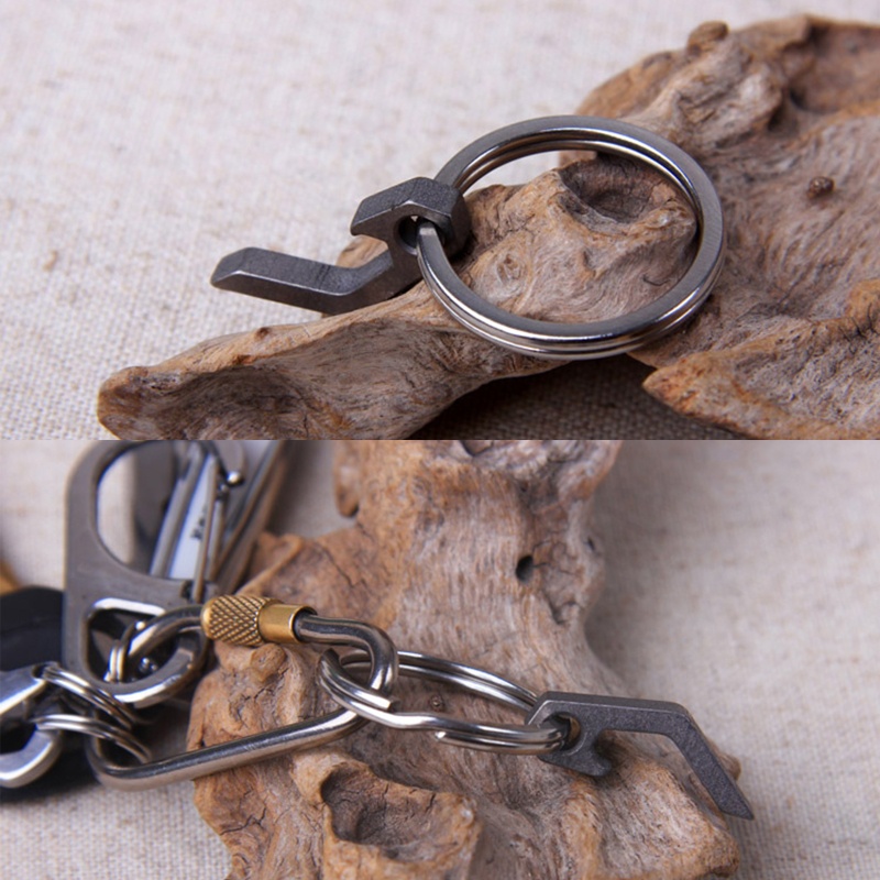 Dụng Cụ Mở Nắp Chai Bia Mini Bằng Titan Có Móc Khóa Tiện Dụng