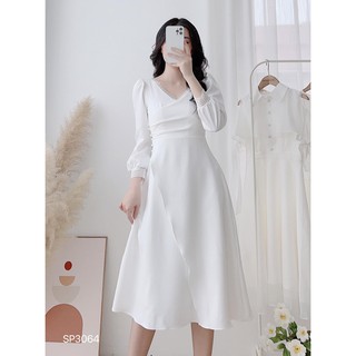 Váy cổ tròn đuôi cá viền 140k