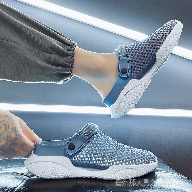 Dép Bít Mũi Đục Lỗ Thoáng Khí Khử Mùi Đế Mềm Chống Trượt Thời Trang Mùa Hè Cho Nam