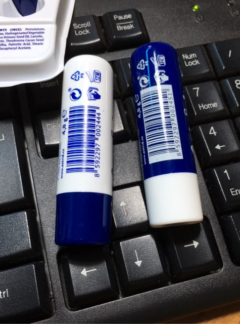 SON DƯỠNG MÔI MỠ HƯƠU ASTRID LOAI LON | BigBuy360 - bigbuy360.vn