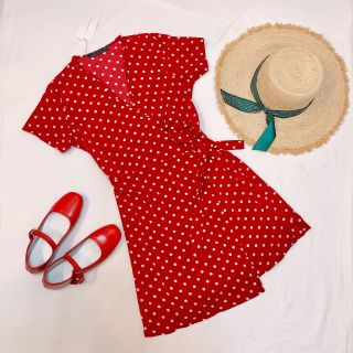 Váy vạt chéo