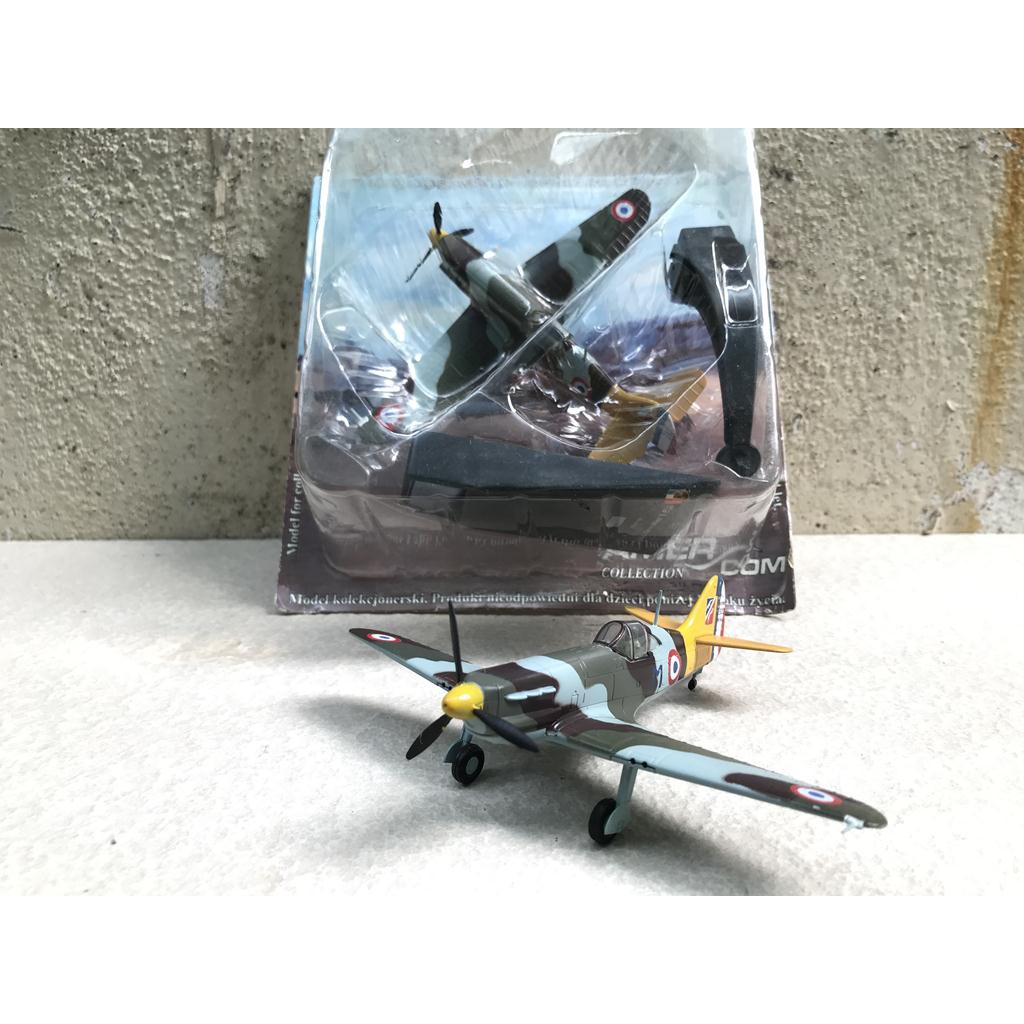 Mô hình Máy bay Dewoitine D.520 fighter  1:72