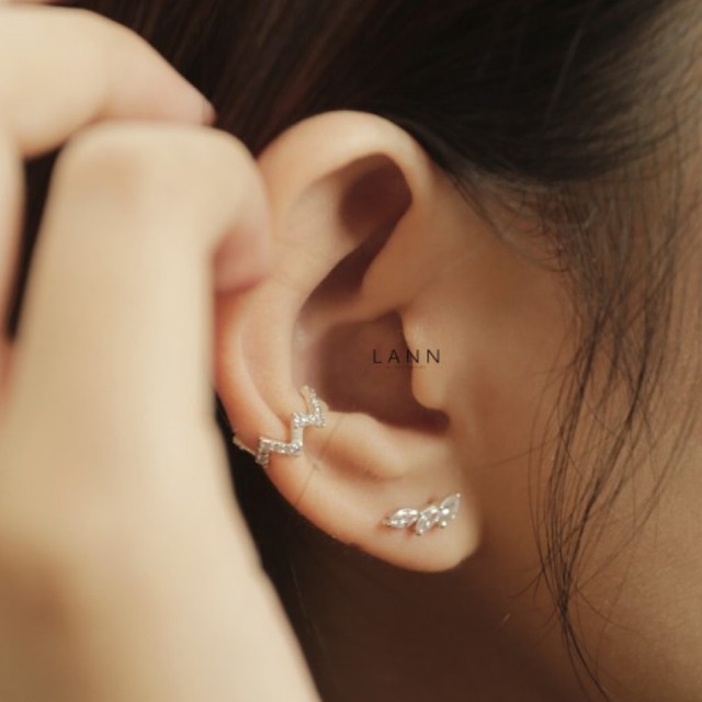 Khuyên cánh 3 đá hạt thóc BẠC S925 LANN E176