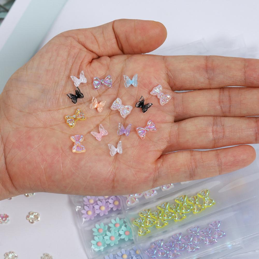 Phụ Kiện Trang Trí Móng Tay Hình Cánh Bướm 3D Nhiều Màu Sắc Dễ Thương Cho Nữ