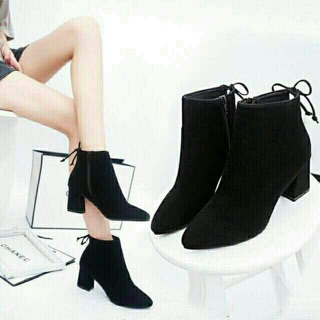 Boot nữ cao gót khoá cạnh buộc nơ