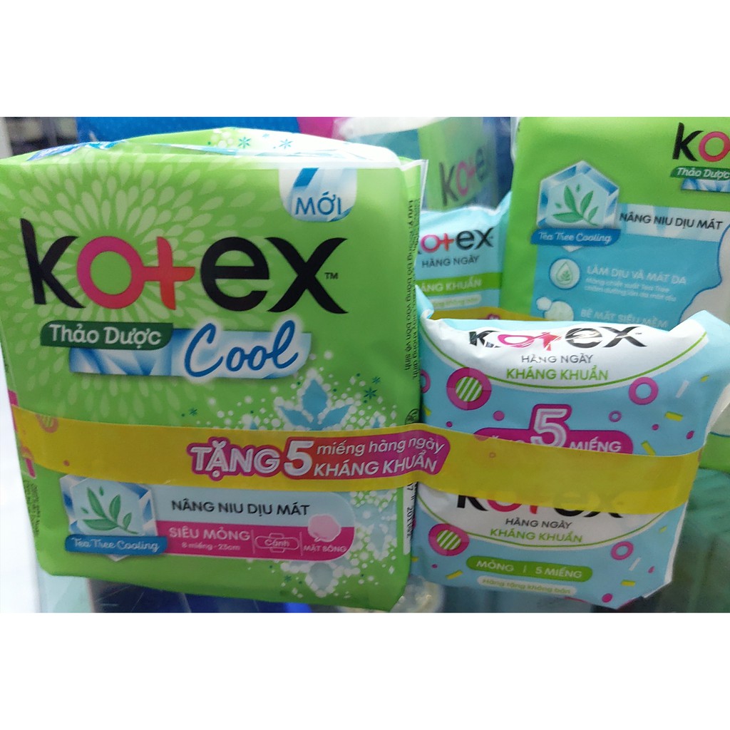 Băng vệ sinh Thảo dược Kotex cánh 8 miếng