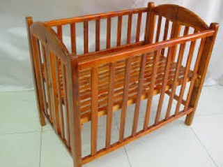 Giường cũi xoan đào cao cấp