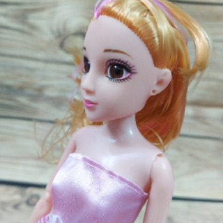 Búp bê khớp mắt Ngọc