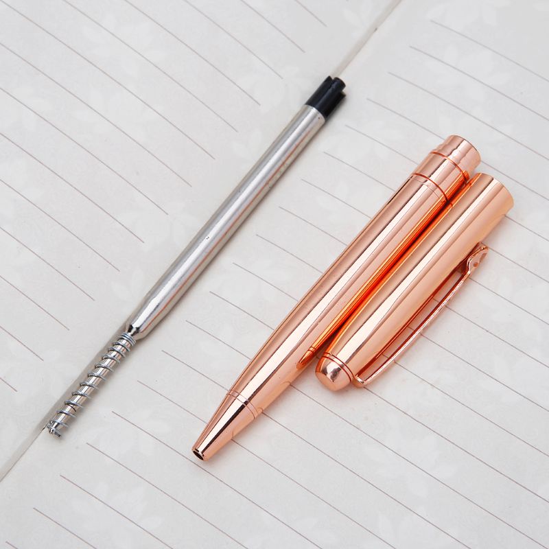 Bút bi vỏ kim loại sang trọng