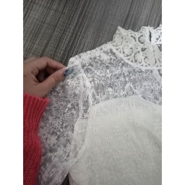 Áo dài tay phối ren có lớp lót