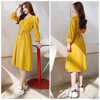 Đầm suông vàng tay dài