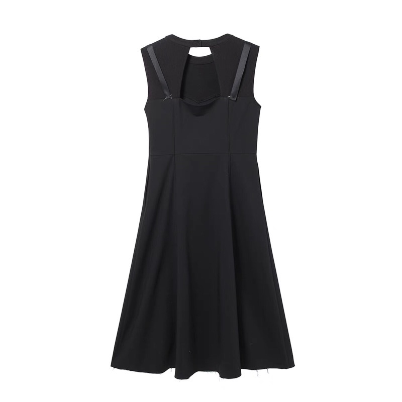 Đầm đen phối nơ Peacebird