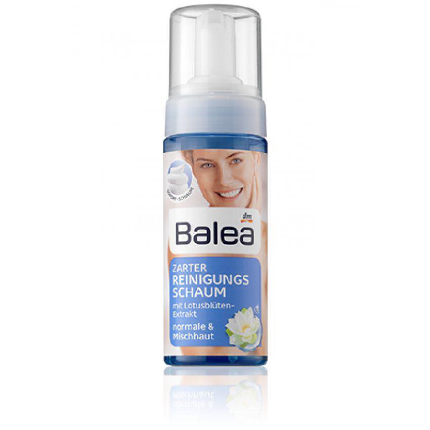 Sữa rửa mặt dạng bọt Balea