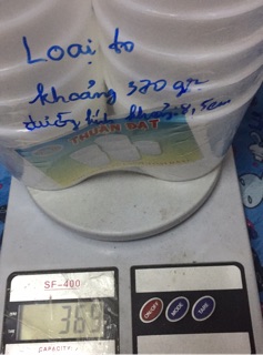 Ly làm đá tủ lạnh