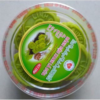 Bánh đậu xanh lá dứa đặc sản Khánh Hoà