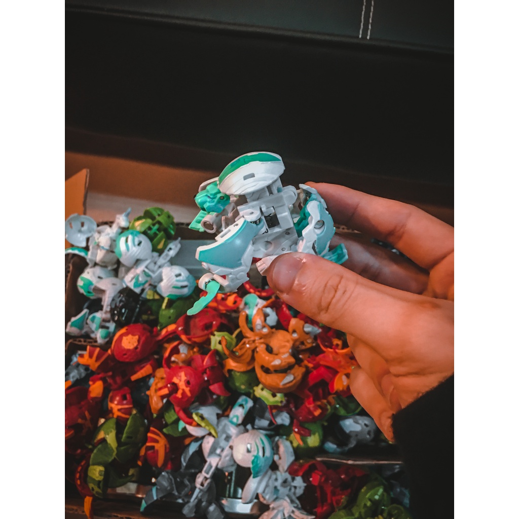 Đồ chơi trẻ em Bakugan Battle Planet Ngẫu Nhiên Đồng Giá 119k