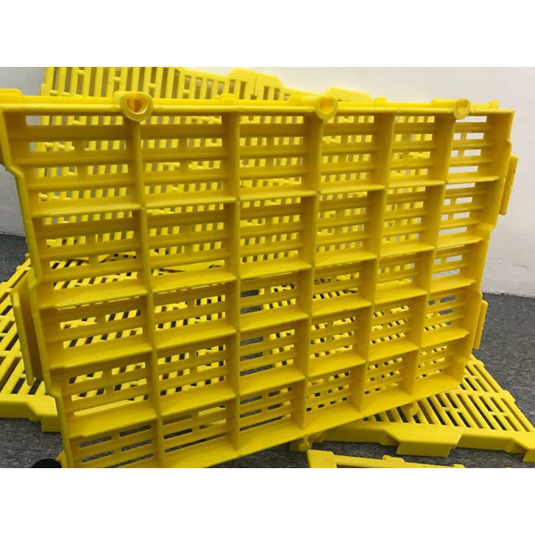 Tấm lót sàn màu vàng dành cho thú cưng dày dặn 40x55cm
