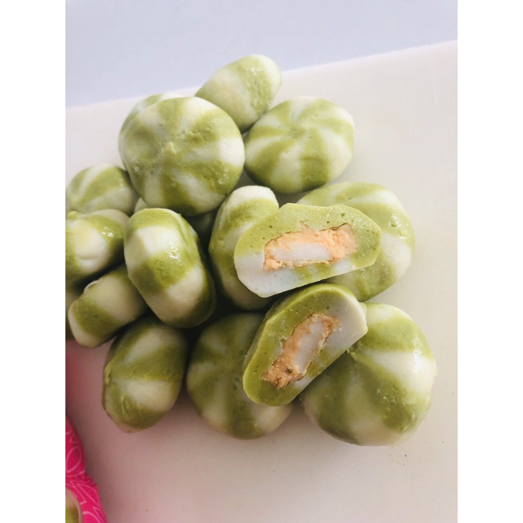 100g viên thả lẩu nhân trứng muối phô mai Lacusina (6 viên) màu xanh