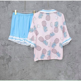 pijama đùi lụa tay loe tiểu thư in trái dứa