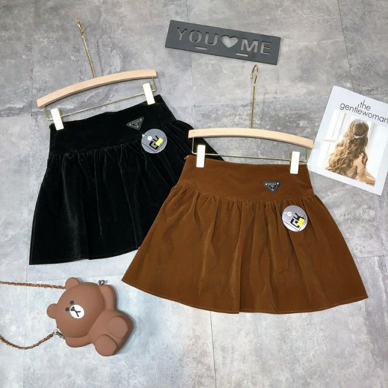 Chân Váy Nhung Cạp Cao Đính.. Logo..Cao Cấp { Bán Sỉ } | BigBuy360 - bigbuy360.vn