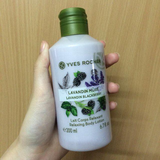 Dưỡng thể Yves Rocher hương Oải hương và mâm xôi lavandin