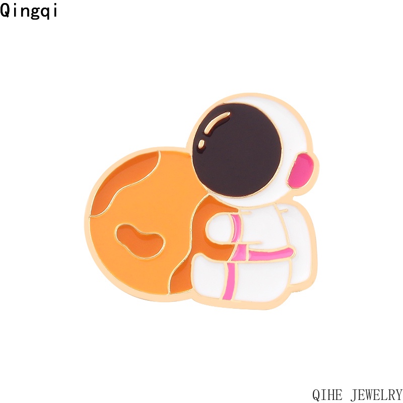 Ghim cài áo Miss Zoe hình phi hành gia dễ thương